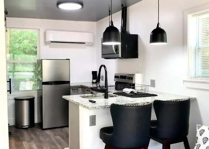 Chapel Hill Guest House Retreat