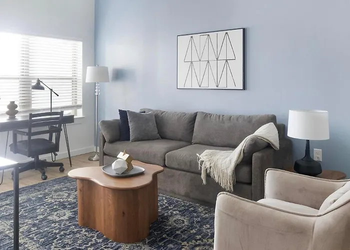 Landing Spectacular 1Bd Gym Game Room